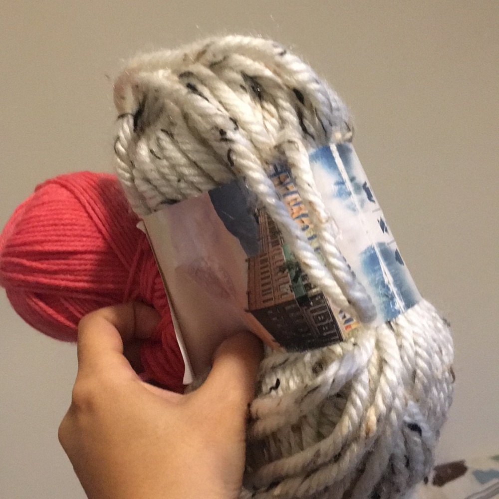 2 small yarns for knitting pink and cream